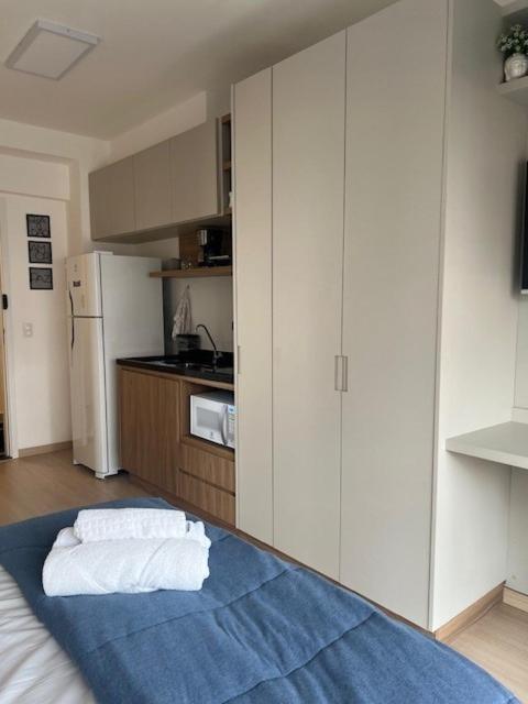 Completo Consolacao-perto Avenida Paulista Apartamento *